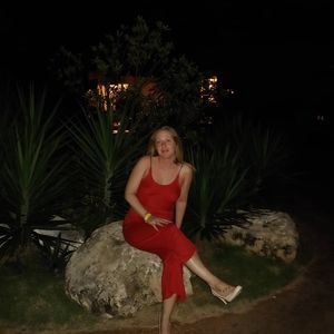 Meet your Posher, Christina